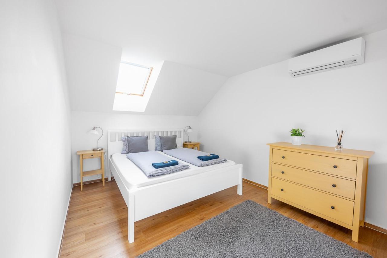 Apartman Ema Dolní Dunajovice Buitenkant foto
